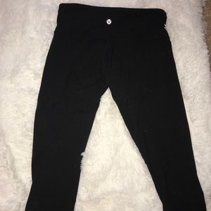 Lulu Capri leggings